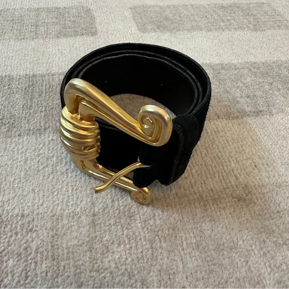AVIGNON Made in Spain Genuine Leather Belt Black Statement Buckle Gold